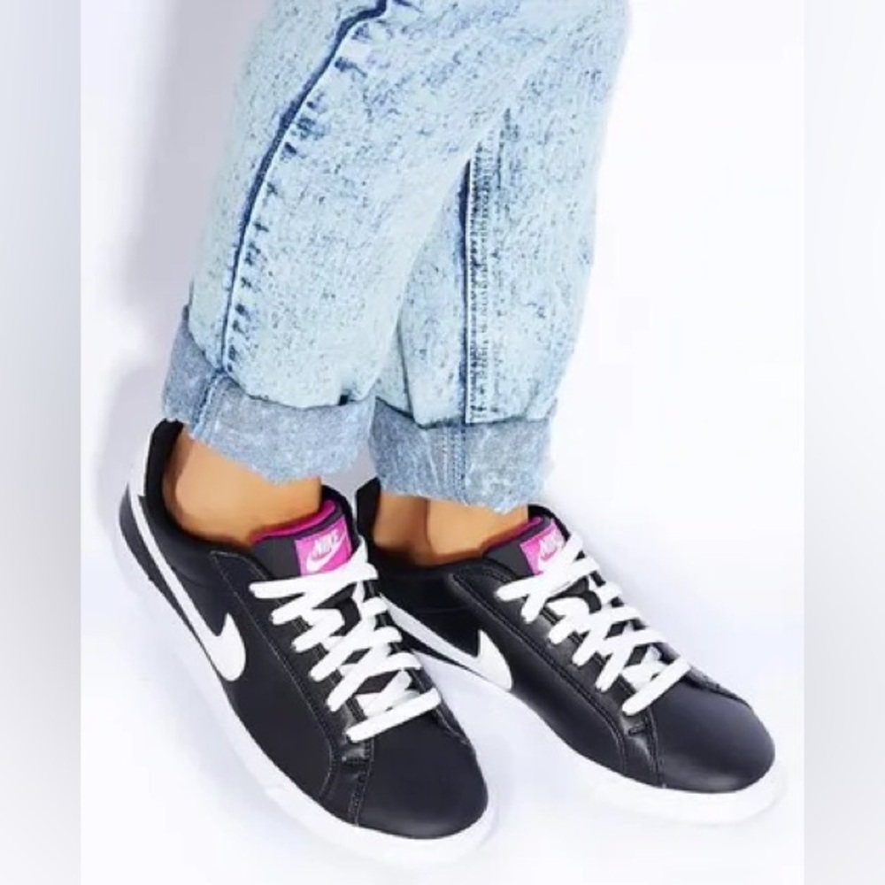 Nike Court Majestic Sneaker
